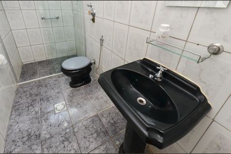 Apartamento à venda com 70m², 3 quartos e 1 vaga Apartamento à venda com 70m², 3 quartos e 1 vagaBanheiro