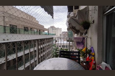 Apartamento à venda com 81m², 2 quartos e 1 vaga