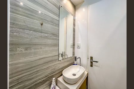 Apartamento à venda com 84m², 2 quartos e sem vaga