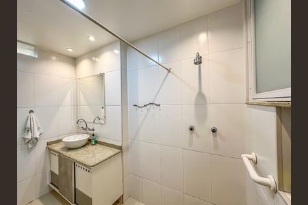 Apartamento à venda com 84m², 2 quartos e sem vaga