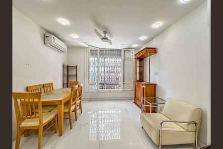 Apartamento à venda com 84m², 2 quartos e sem vaga