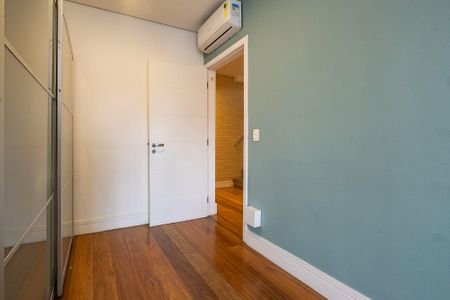 Apartamento para alugar com 152m², 3 quartos e 2 vagas Apartamento para alugar com 152m², 3 quartos e 2 vagasSuíte 2