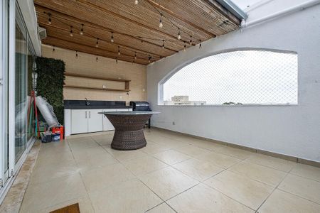 Apartamento para alugar com 152m², 3 quartos e 2 vagas Apartamento para alugar com 152m², 3 quartos e 2 vagasVaranda