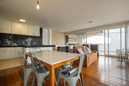 Apartamento para alugar com 152m², 3 quartos e 2 vagas Apartamento para alugar com 152m², 3 quartos e 2 vagasSala/Cozinha