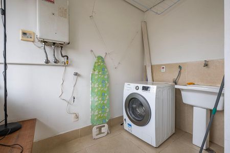 Apartamento para alugar com 152m², 3 quartos e 2 vagas Apartamento para alugar com 152m², 3 quartos e 2 vagasLavanderia