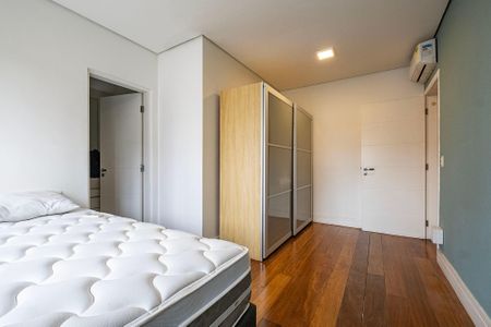 Apartamento para alugar com 152m², 3 quartos e 2 vagas Apartamento para alugar com 152m², 3 quartos e 2 vagasSuíte 2