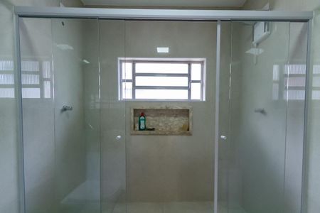 Casa à venda com 200m², 3 quartos e 2 vagasBanheiro da Suíte