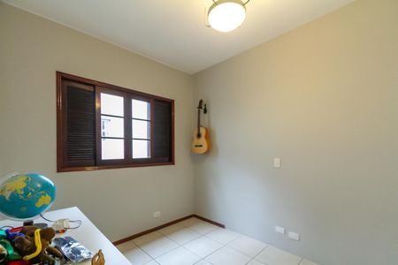 Casa à venda com 200m², 3 quartos e 2 vagasQuarto 2