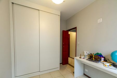 Casa à venda com 200m², 3 quartos e 2 vagasQuarto 2