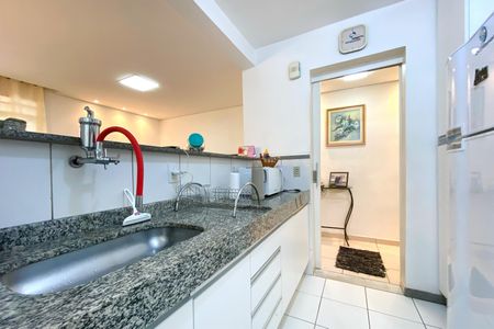 Apartamento à venda com 70m², 3 quartos e 2 vagas Apartamento à venda com 70m², 3 quartos e 2 vagasCozinha