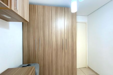 Apartamento à venda com 70m², 3 quartos e 2 vagas Apartamento à venda com 70m², 3 quartos e 2 vagasQuarto 3