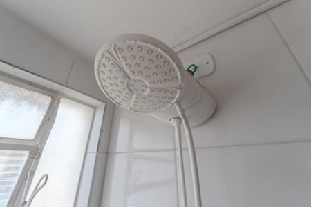 Banheiro de kitnet/studio para alugar com 1 quarto, 24m² em Bela Vista, São Paulo