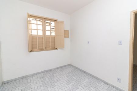 Quarto  de casa para alugar com 1 quarto, 40m² em Bento Ribeiro, Rio de Janeiro