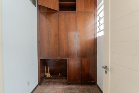 Apartamento para alugar com 160m², 4 quartos e sem vaga Apartamento para alugar com 160m², 4 quartos e sem vagaQuarto de Serviço