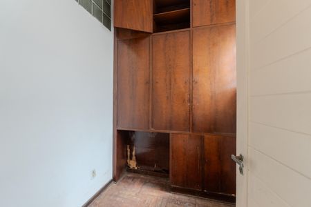 Apartamento para alugar com 160m², 4 quartos e sem vaga Apartamento para alugar com 160m², 4 quartos e sem vagaQuarto de Serviço