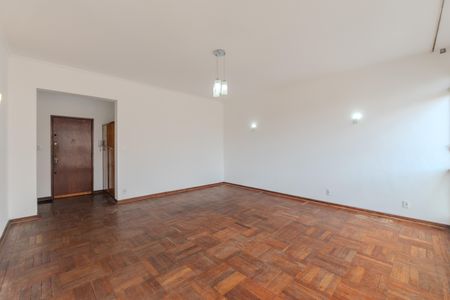 Apartamento para alugar com 160m², 4 quartos e sem vaga Apartamento para alugar com 160m², 4 quartos e sem vagaSala