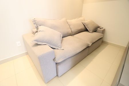 Sala de apartamento para alugar com 2 quartos, 61m² em Novo Mundo, Uberlândia