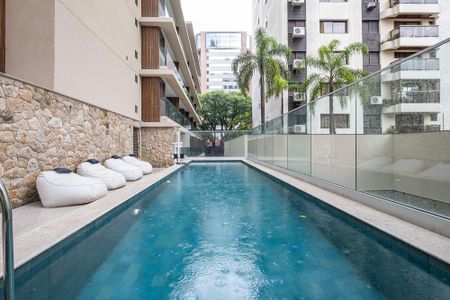 Studio à venda com 26m², 1 quarto e sem vagaPiscina