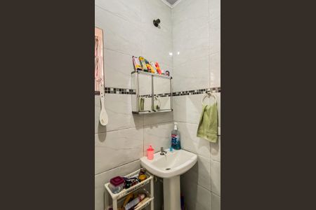 Casa à venda com 155m², 2 quartos e 2 vagasBanheiro