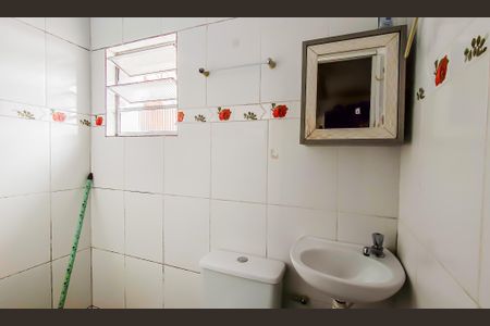 Casa à venda com 155m², 2 quartos e 2 vagasBanheiro