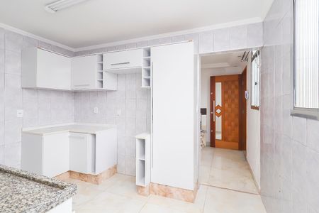 Apartamento à venda com 56m², 2 quartos e 1 vagaCozinha