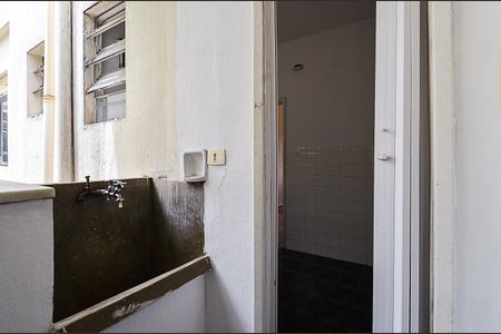 Apartamento para alugar com 46m², 2 quartos e sem vagaArea de serviço