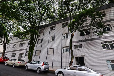 Apartamento para alugar com 46m², 2 quartos e sem vagaFachada