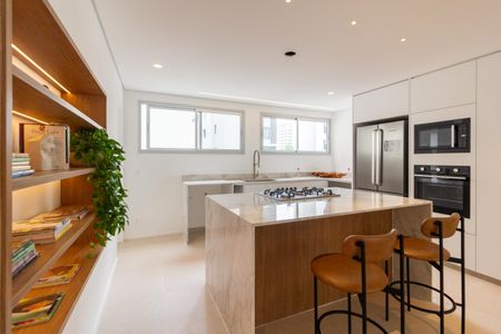 Cozinha de apartamento à venda com 3 quartos, 192m² em Cerqueira César, São Paulo