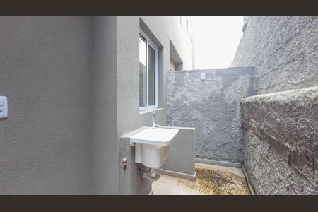 Casa de condomínio para alugar com 63m², 2 quartos e 1 vagaÁrea de serviço