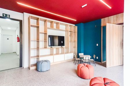 Studio à venda com 27m², 1 quarto e sem vagaÁrea comum - Salão de festas