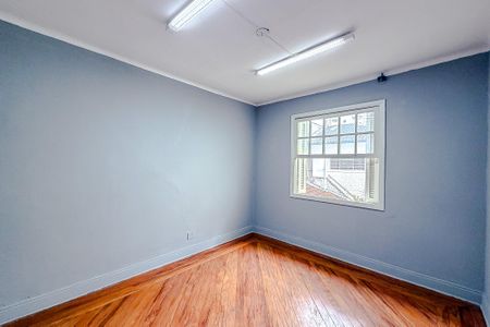 Casa para alugar com 200m², 4 quartos e 1 vaga Casa para alugar com 200m², 4 quartos e 1 vagaQuarto 2