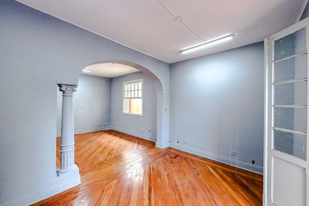 Casa para alugar com 200m², 4 quartos e 1 vaga Casa para alugar com 200m², 4 quartos e 1 vagaQuarto 1