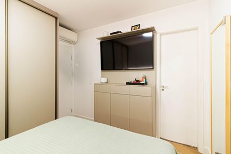 Apartamento à venda com 65m², 2 quartos e 2 vagas Apartamento à venda com 65m², 2 quartos e 2 vagasSuíte