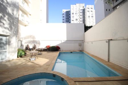 Apartamento para alugar com 72m², 2 quartos e 2 vagasÁrea comum - Piscina
