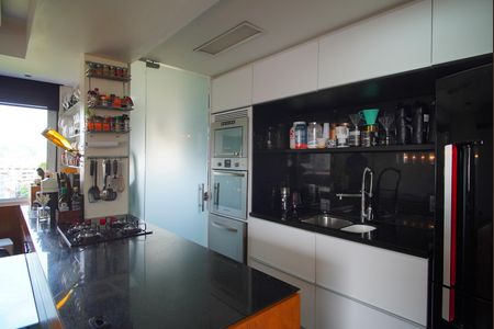 Apartamento para alugar com 72m², 2 quartos e 2 vagasCozinha