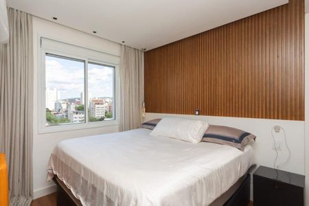 Quarto 2 de apartamento para alugar com 2 quartos, 72m² em Jardim Botânico, Porto Alegre