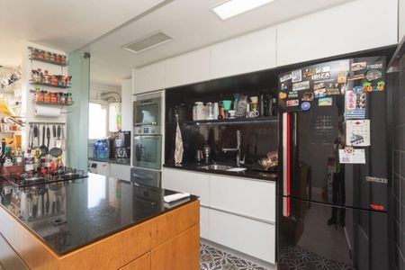 Cozinha  de apartamento para alugar com 2 quartos, 72m² em Jardim Botânico, Porto Alegre