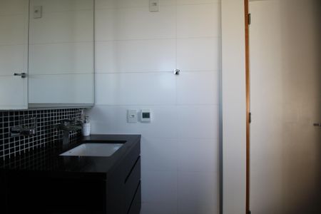 Apartamento para alugar com 72m², 2 quartos e 2 vagasBanheiro da Suíte 1