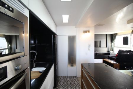 Apartamento para alugar com 72m², 2 quartos e 2 vagasCozinha