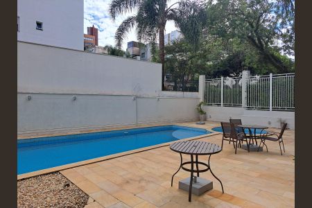Apartamento para alugar com 72m², 2 quartos e 2 vagasÁrea Comum - Piscina