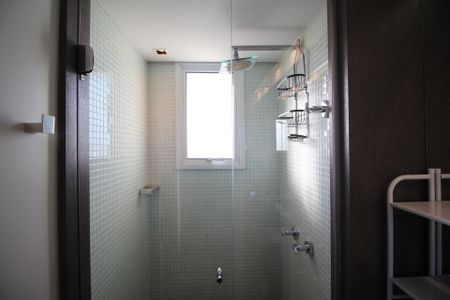 Apartamento para alugar com 72m², 2 quartos e 2 vagasBanheiro
