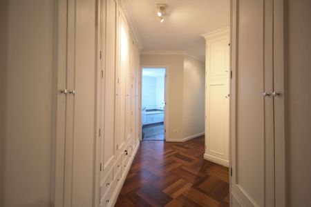 Apartamento para alugar com 265m², 3 quartos e 3 vagasCloset Suíte 1