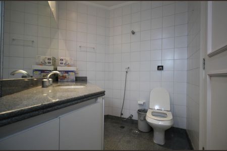 Apartamento para alugar com 265m², 3 quartos e 3 vagasBanheiro 3