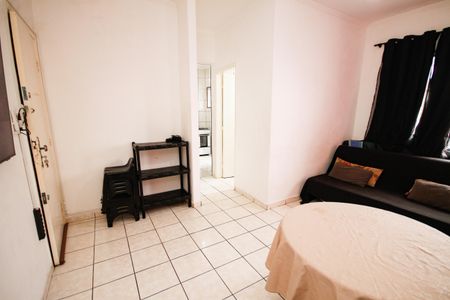 Sala de apartamento para alugar com 1 quarto, 62m² em Canto do Forte, Praia Grande