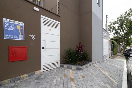 Casa para alugar com 35m², 2 quartos e sem vagaFachada e Plaquinha