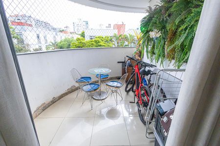 Apartamento à venda com 193m², 4 quartos e 2 vagasvaranda