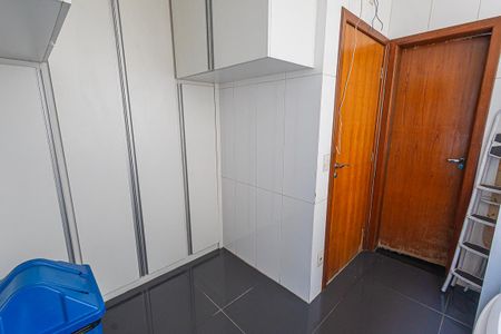 Apartamento à venda com 193m², 4 quartos e 2 vagasarea de serviço
