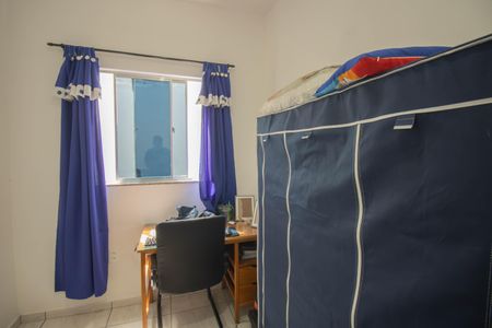 Quarto 1 de casa de condomínio para alugar com 1 quarto, 30m² em Coelho, São Gonçalo