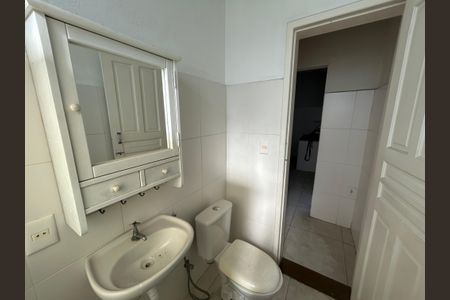 Casa para alugar com 70m², 1 quarto e sem vagaBanheiro