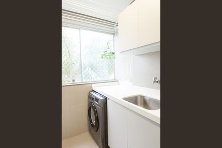 Apartamento à venda com 115m², 3 quartos e 3 vagas Apartamento à venda com 115m², 3 quartos e 3 vagasÁrea de Serviço